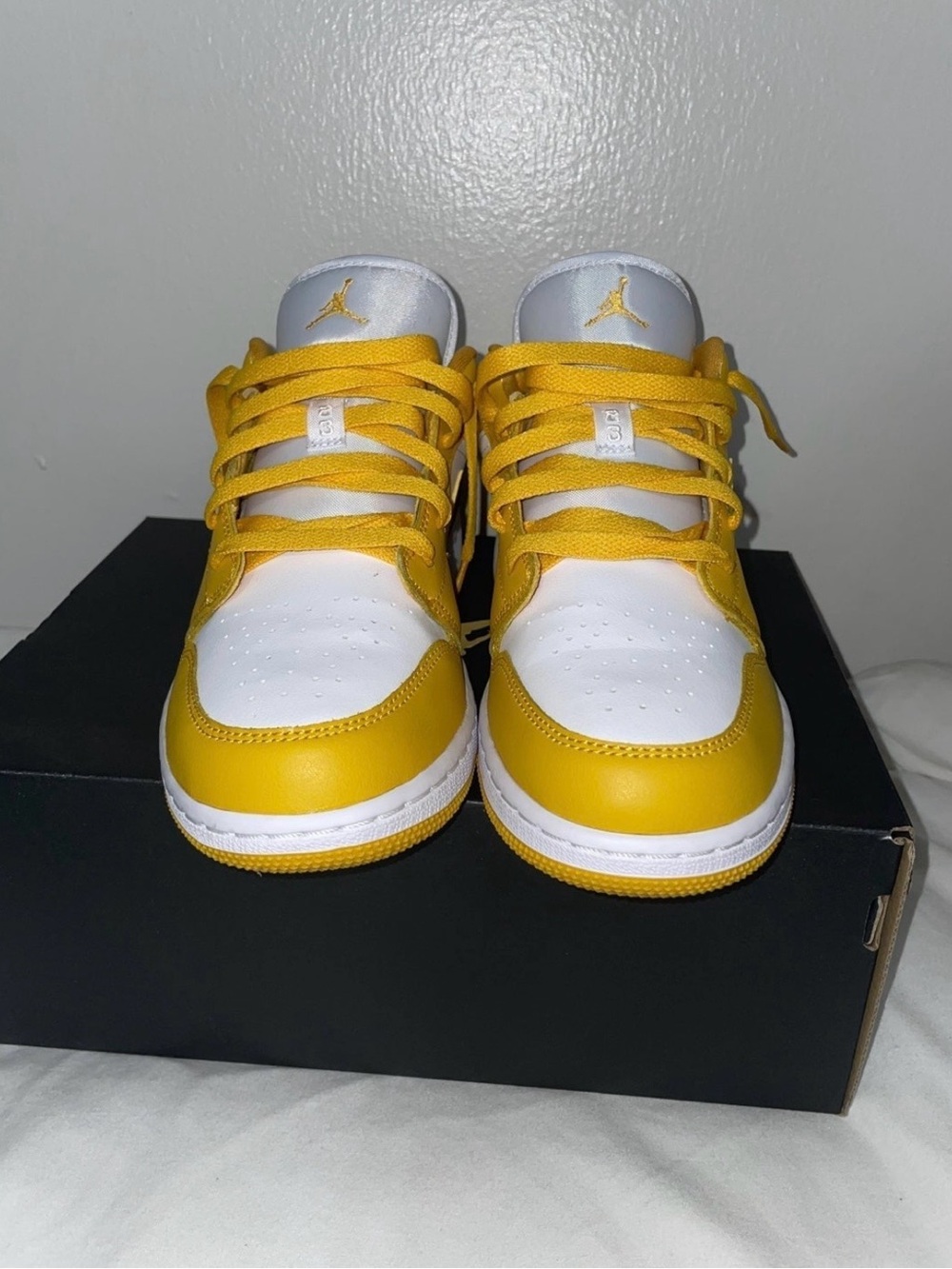 Jordan 1 low “pollen”